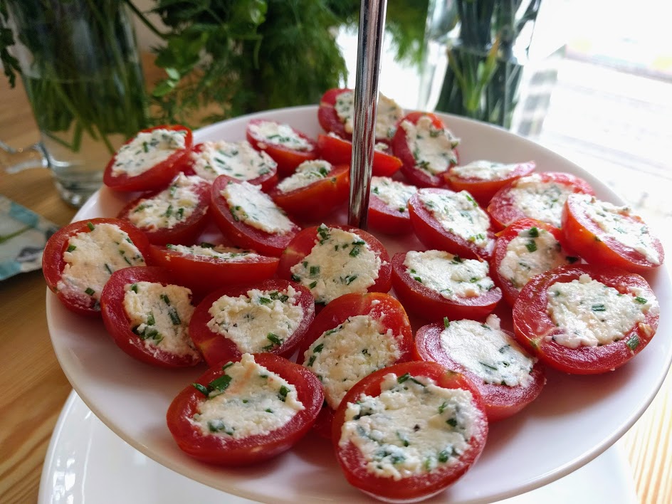 Tomato and Feta Canapé